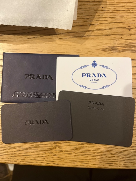 プラダ  （ブランドバッグ）の商品画像 - 査定依頼日：2026年1月9日 - 最高査定価格：33,000円