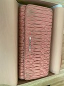 miumiu財布（ブランド財布・小物）の商品画像 - 査定依頼日：2023年8月14日 - 最高査定価格：3,000円