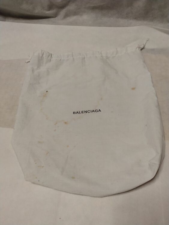 バレンシアガ  （ブランドバッグ）の商品画像 - 査定依頼日：2025年6月4日 - 最高査定価格：55,000円