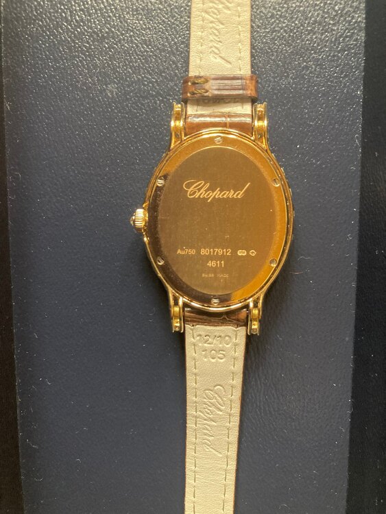 ショパール（高級時計）の商品画像 - 査定依頼日：2025年2月2日 - 最高査定価格：300,000円