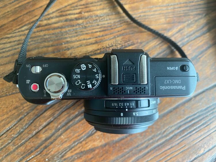 LUMIX　DXC-LX7（カメラ）の商品画像 - 査定依頼日：2025年7月16日 - 最高査定価格：20,000円