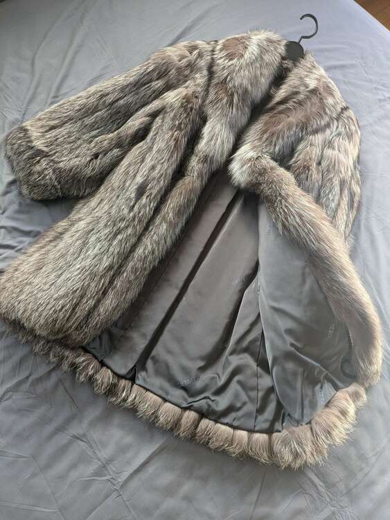 サガミンク毛皮コート（古着・ファッション）の商品画像 - 査定依頼日：2025年1月17日 - 最高査定価格：5,000円