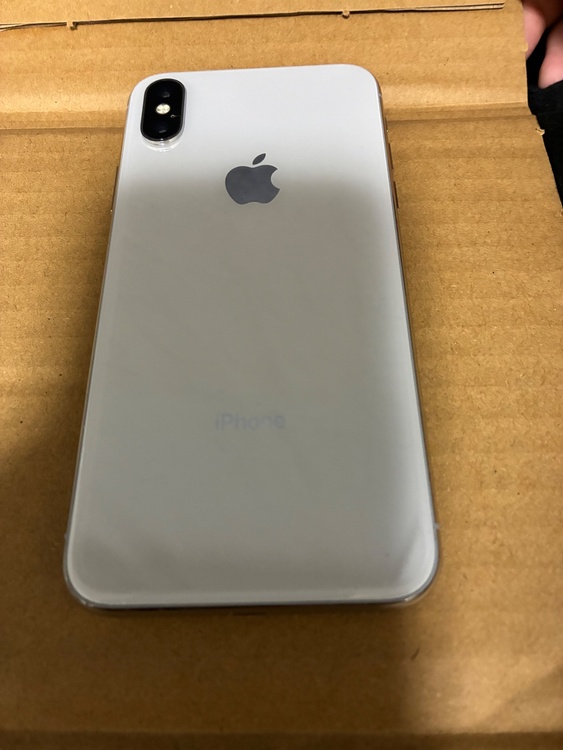 iPhone iPhoneX 64GB SIMフリー（スマホ）の商品画像 - 査定依頼日：2026年7月25日 - 最高査定価格：8,000円