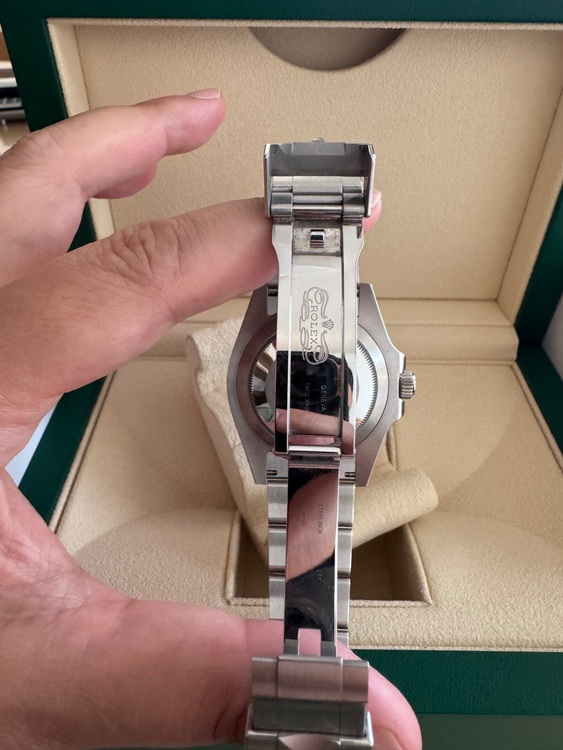 サブマリーナデイト（高級時計）の商品画像 - 査定依頼日：2025年8月25日 - 最高査定価格：100,000円