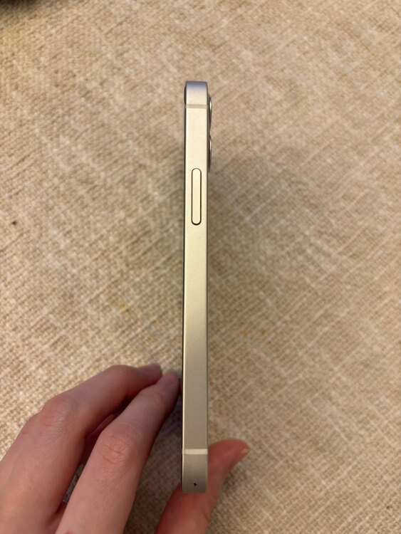 iphone 12 mini（スマホ）の商品画像 - 査定依頼日：2025年1月5日 - 最高査定価格：30,000円