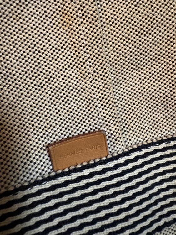 フールトゥトートMM（ブランドバッグ）の商品画像 - 査定依頼日：2025年12月23日 - 最高査定価格：20,000円