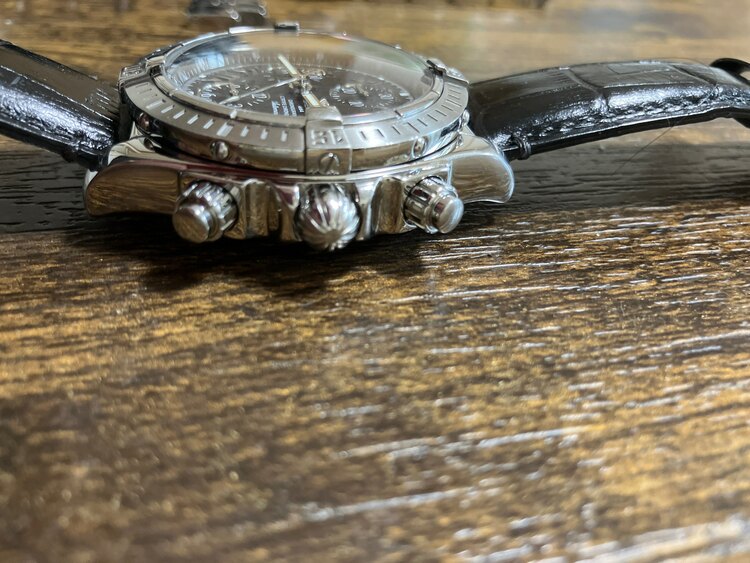 ブライトリング クロノマット A1335（高級時計）の商品画像 - 査定依頼日：2025年2月3日 - 最高査定価格：280,000円