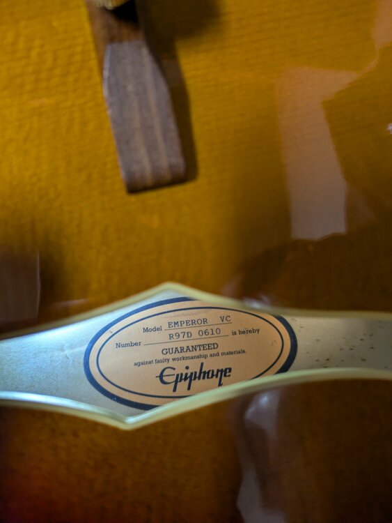 Epiphane MODEL EMPEROR VC（ピアノ・楽器・PA機材）の商品画像 - 査定依頼日：2026年8月20日 - 最高査定価格：86,000円