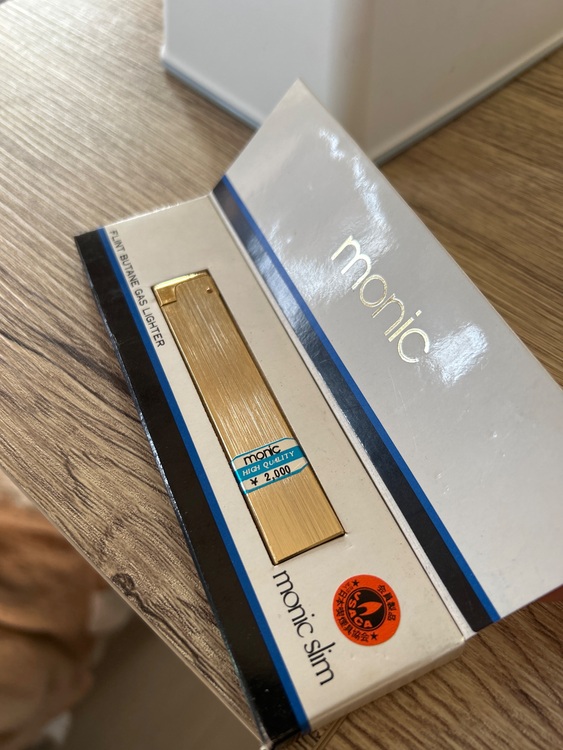 sonic スリムガスライター（美術品・骨董品）の商品画像 - 査定依頼日：2025年10月29日 - 最高査定価格：3,000円