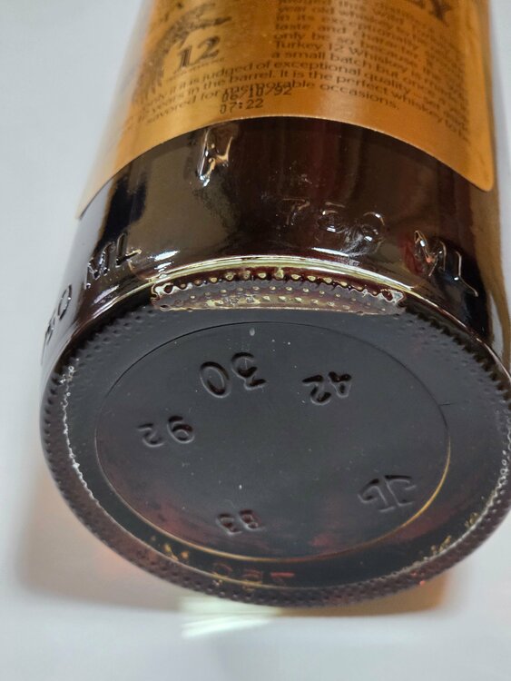 ウイスキー ワイルドターキー（お酒）の商品画像 - 査定依頼日：2026年6月10日 - 最高査定価格：200,000円