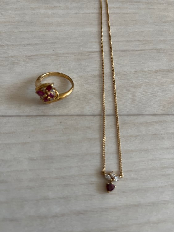 指輪　ネックレス（宝石）の商品画像 - 査定依頼日：2023年8月30日 - 最高査定価格：60,000円