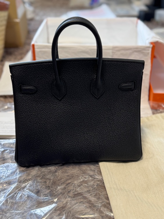 バーキン25 トゴK刻印 ブラック　シルバー金具（ブランドバッグ）の商品画像 - 査定依頼日：2025年9月20日 - 最高査定価格：3,200,000円