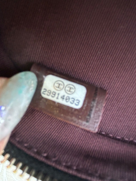 ラウンド型キャビアスキンチェーンショルダー（ブランドバッグ）の商品画像 - 査定依頼日：2026年2月20日 - 最高査定価格：220,000円