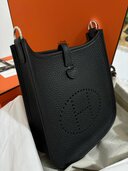 エヴリン16（ブランドバッグ）の商品画像 - 査定依頼日：2026年9月24日 - 最高査定価格：100,000円