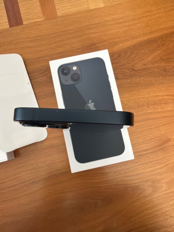 iPhone 13 128GB docomo（スマホ）の商品画像 - 査定依頼日：2026年4月20日 - 最高査定価格：36,000円