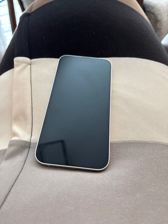 iPhone 13 128GB SIMフリー（スマホ）の商品画像 - 査定依頼日：2025年2月23日 - 最高査定価格：47,000円