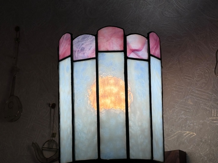 ステンドグラス4点（美術品・骨董品）の商品画像 - 査定依頼日：2026年3月30日 - 最高査定価格：2,000円