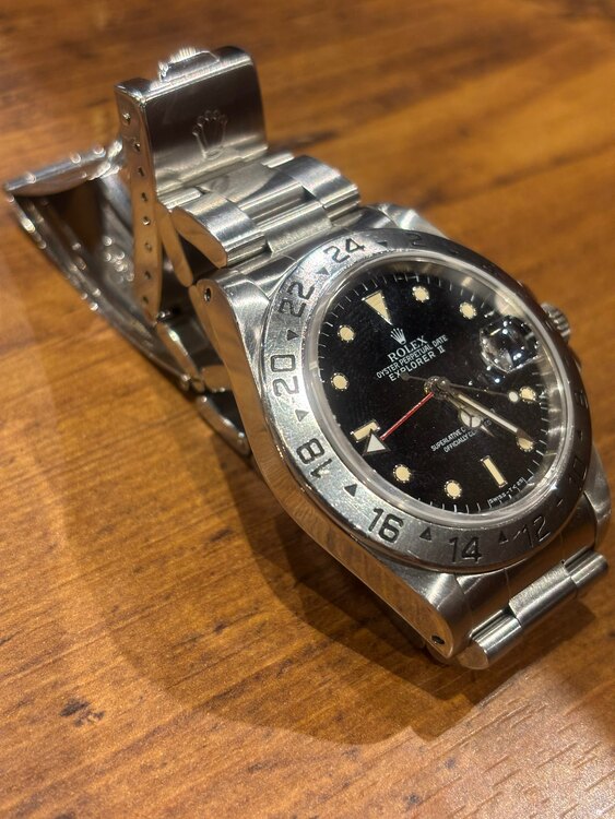 ロレックス エクスプローラー 1657（高級時計）の商品画像 - 査定依頼日：2025年5月3日 - 最高査定価格：1,020,000円