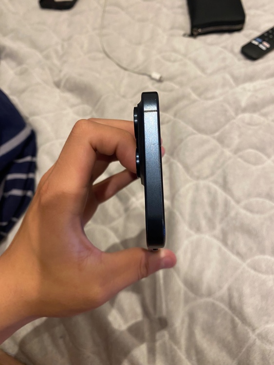 【超美品】iPhone 15 Pro Max ブルーチタニウム SIMフリー（スマホ）の商品画像 - 査定依頼日：2026年6月10日 - 最高査定価格：110,000円