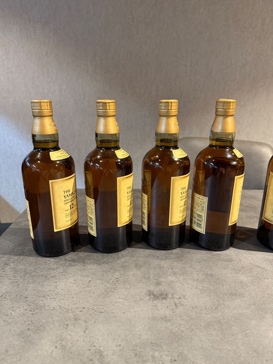 ウイスキー サントリー山崎 （お酒）の商品画像 - 査定依頼日：2025年11月25日 - 最高査定価格：187,000円