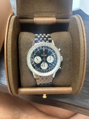 ブライトリング ナビタイマー 325639（高級時計）の商品画像 - 査定依頼日：2025年8月12日 - 最高査定価格：630,000円