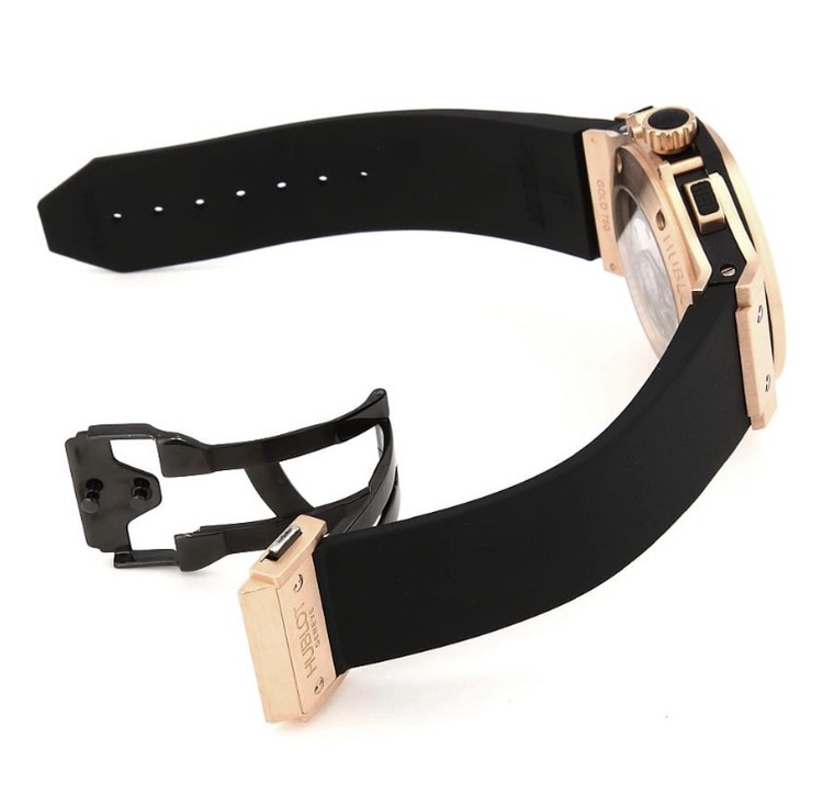 ウブロ ビックバン （高級時計）の商品画像 - 査定依頼日：2026年3月7日 - 最高査定価格：2,100,000円