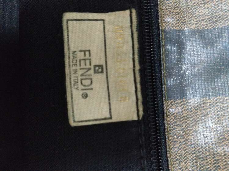 バック（ブランドバッグ）の商品画像 - 査定依頼日：2025年1月26日 - 最高査定価格：3,000円