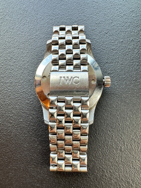 IWC パイロットウォッチ IW32531（高級時計）の商品画像 - 査定依頼日：2026年5月16日 - 最高査定価格：400,000円