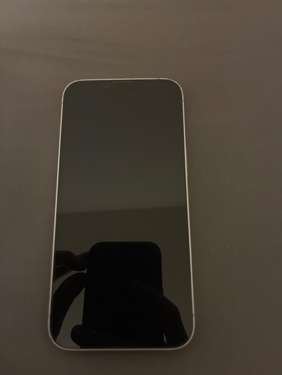 iPhone14（スマホ）の商品画像 - 査定依頼日：2026年2月5日 - 最高査定価格：49,000円