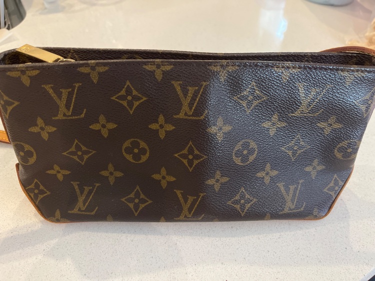 トロターショルダー（ブランドバッグ）の商品画像 - 査定依頼日：2025年8月22日 - 最高査定価格：80,000円