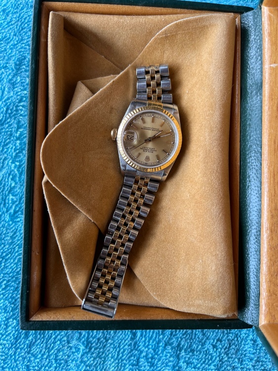 ロレックス デイトジャスト 6827（高級時計）の商品画像 - 査定依頼日：2026年4月12日 - 最高査定価格：1,230,000円