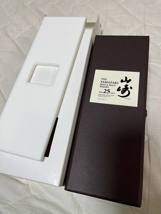 ウイスキー サントリー山崎 （お酒）の商品画像 - 査定依頼日：2024年12月24日 - 最高査定価格：1,001,000円