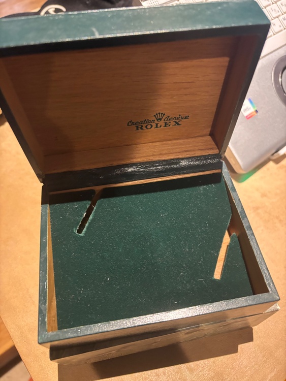 ロレックス　サブマリーナ　16800（高級時計）の商品画像 - 査定依頼日：2025年12月4日 - 最高査定価格：1,550,000円