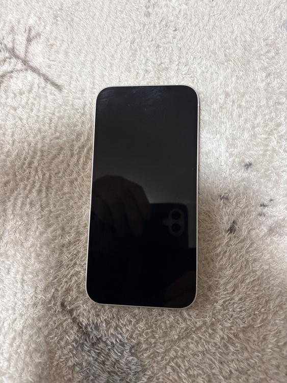 iPhone 14 Plus 128GB docomo（スマホ）の商品画像 - 査定依頼日：2026年5月7日 - 最高査定価格：42,000円