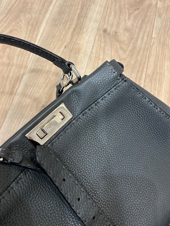 フェンディ  （ブランドバッグ）の商品画像 - 査定依頼日：2025年10月14日 - 最高査定価格：230,000円