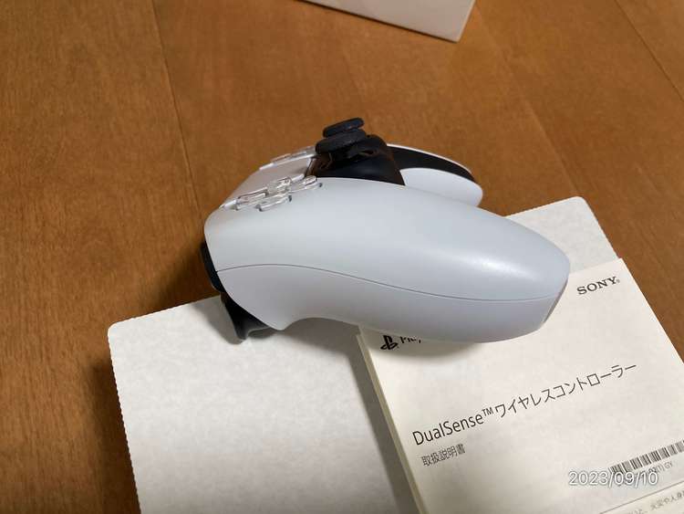 ps5コントローラ CFI-ZCT1J（ゲーム機本体・ゲームソフト）の商品画像 - 査定依頼日：2023年9月10日 - 最高査定価格：2,000円