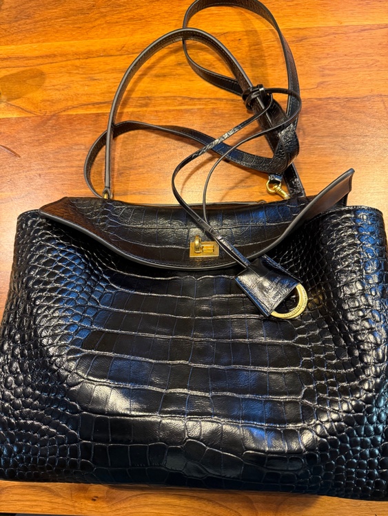 ロデオ　クロコダイル型押しMサイズ（ブランドバッグ）の商品画像 - 査定依頼日：2025年12月7日 - 最高査定価格：270,000円