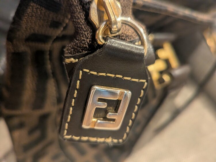 フェンディ（ブランドバッグ）の商品画像 - 査定依頼日：2026年9月1日 - 最高査定価格：35,000円