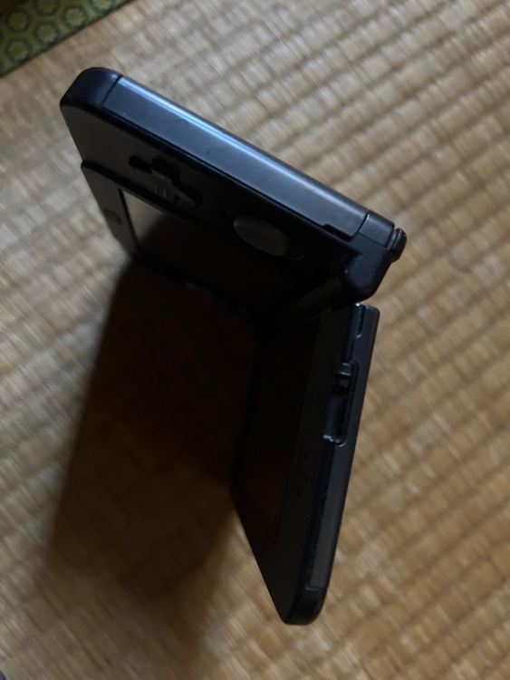 ニンテンドーDS（ゲーム機本体・ゲームソフト）の商品画像 - 査定依頼日：2025年12月1日 - 最高査定価格：13,500円