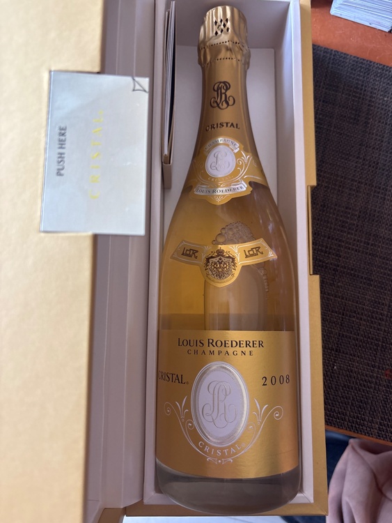 シャンパン ルイ・ロデレール （お酒）の商品画像 - 査定依頼日：2026年4月3日 - 最高査定価格：46,000円