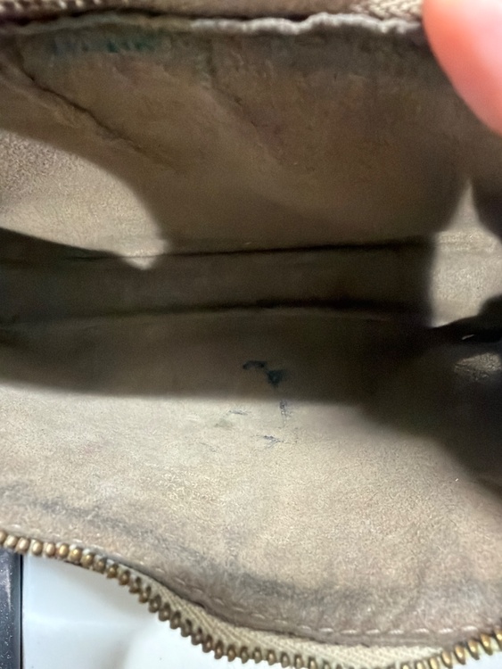 ルイ・ヴィトン モノグラム・マルチカラー　ポシェット・アクセソワール（ブランドバッグ）の商品画像 - 査定依頼日：2025年12月24日 - 最高査定価格：50,000円