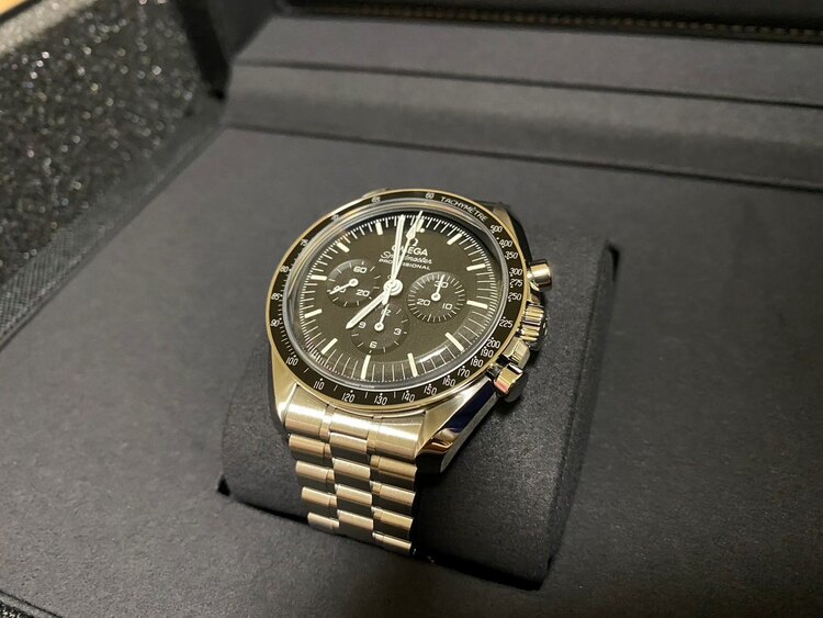 オメガスピードマスタープロフェッショナルムーンウォッチ　コーアクシャルマスターク（高級時計）の商品画像 - 査定依頼日：2025年5月16日 - 最高査定価格：780,000円