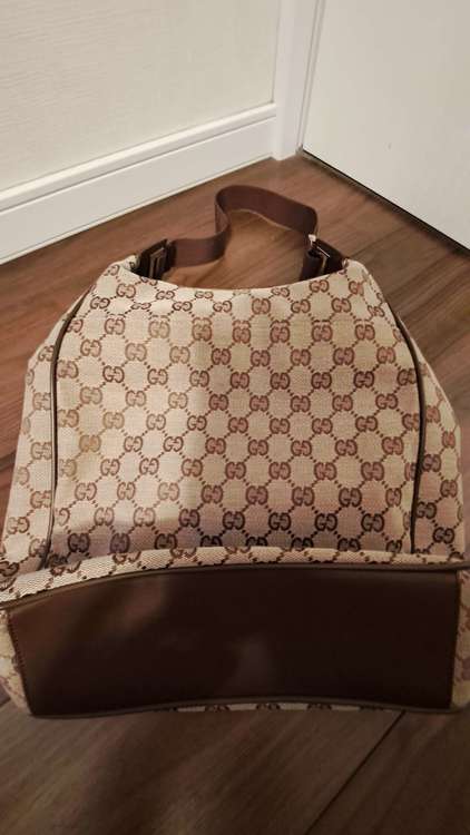 ワンショルダーバッグ（ブランドバッグ）の商品画像 - 査定依頼日：2023年7月20日 - 最高査定価格：30,000円