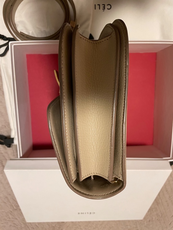 クラシックボックス（ブランドバッグ）の商品画像 - 査定依頼日：2026年4月18日 - 最高査定価格：140,000円