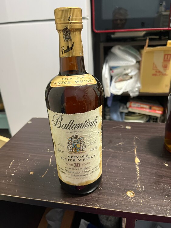 AGED 30 YEARS（お酒）の商品画像 - 査定依頼日：2025年5月6日 - 最高査定価格：15,000円