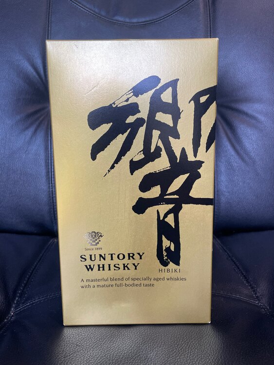 響（お酒）の商品画像 - 査定依頼日：2025年5月7日 - 最高査定価格：32,000円