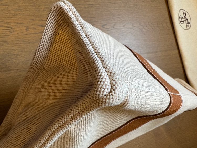 エルメス　サックアーネMM（ブランドバッグ）の商品画像 - 査定依頼日：2026年2月27日 - 最高査定価格：70,000円