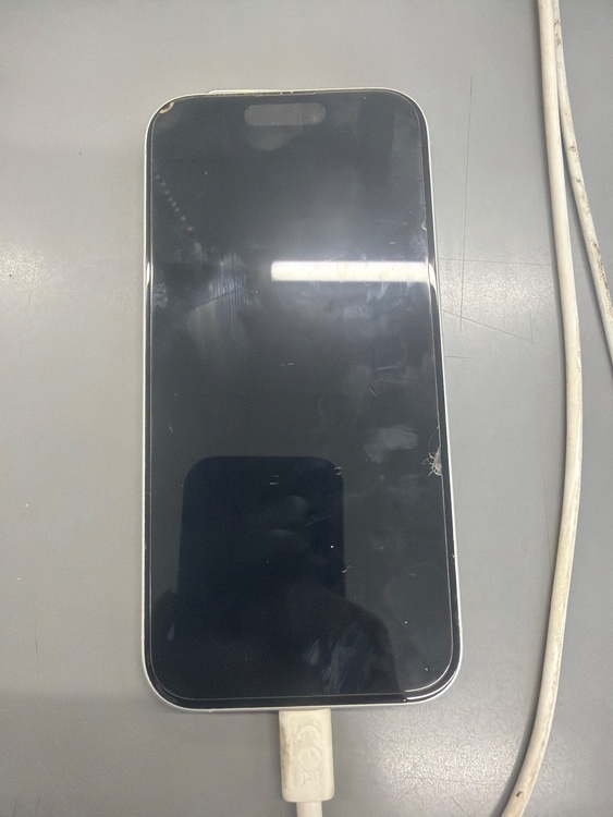 iPhone iPhone 16 128GB Softbank（スマホ）の商品画像 - 査定依頼日：2026年6月29日 - 最高査定価格：45,000円