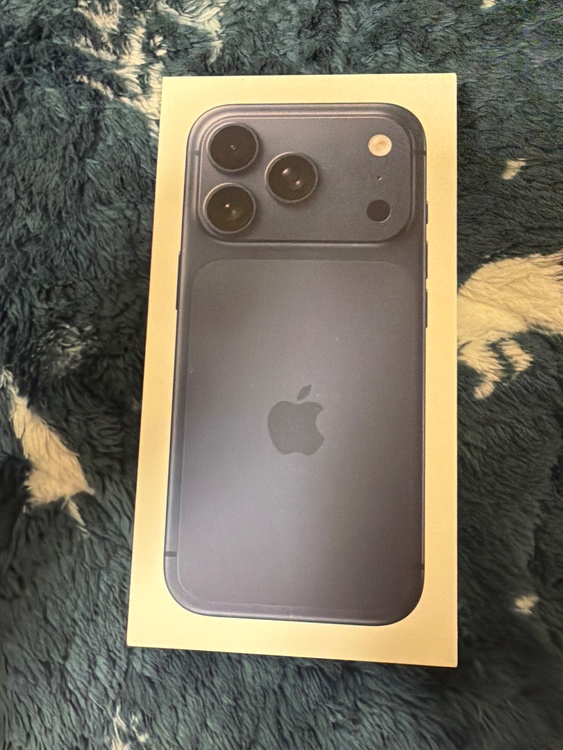 iPhone17プロ（スマホ）の商品画像 - 査定依頼日：2026年5月22日 - 最高査定価格：152,100円