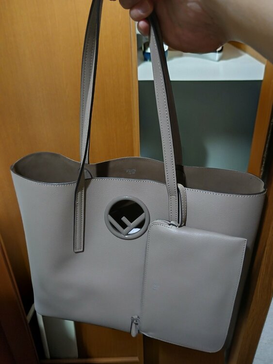 フェンディ  （ブランドバッグ）の商品画像 - 査定依頼日：2026年4月29日 - 最高査定価格：100,000円